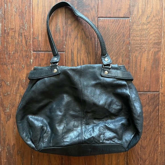 Vintage L.A.M.B. 100% Leather Front Double Zip Pocket Shoulder Bag - Picture 6 of 15